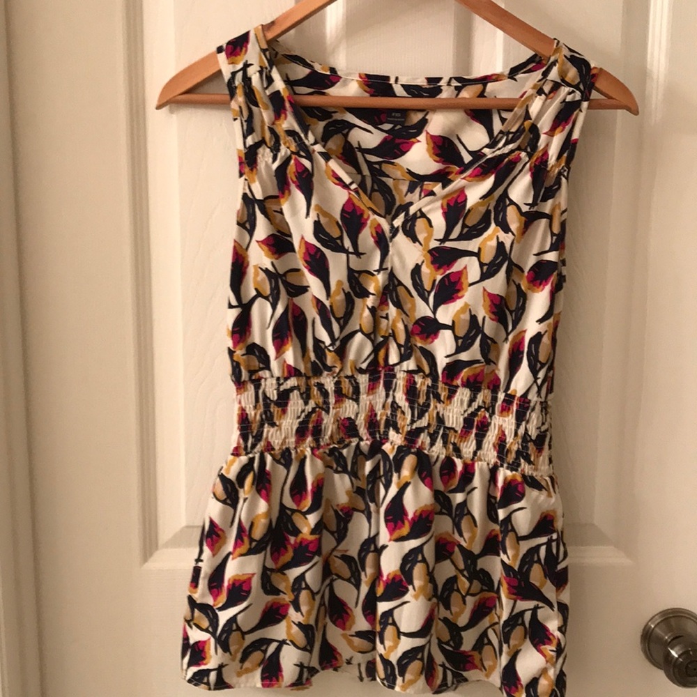 Banana Republic v-neck blouse with leaf pattern